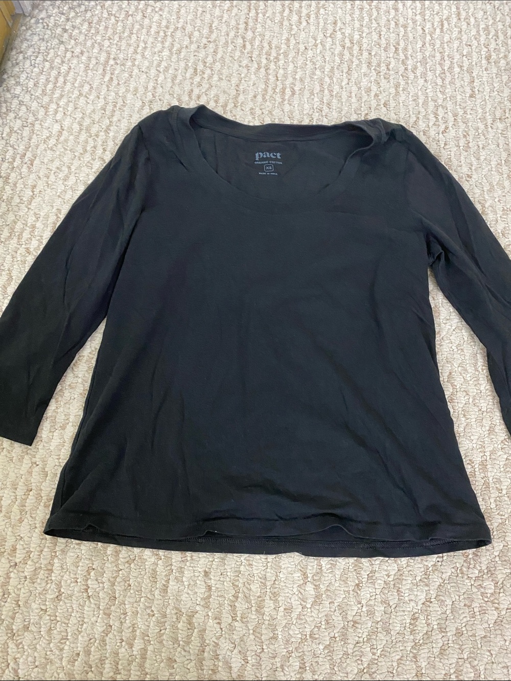 Pact Women's Black Scoop Neck 3/4 length -Sleeve Top
